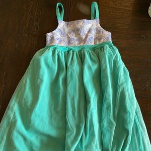 Little girls size 6 American Girl doll dress
